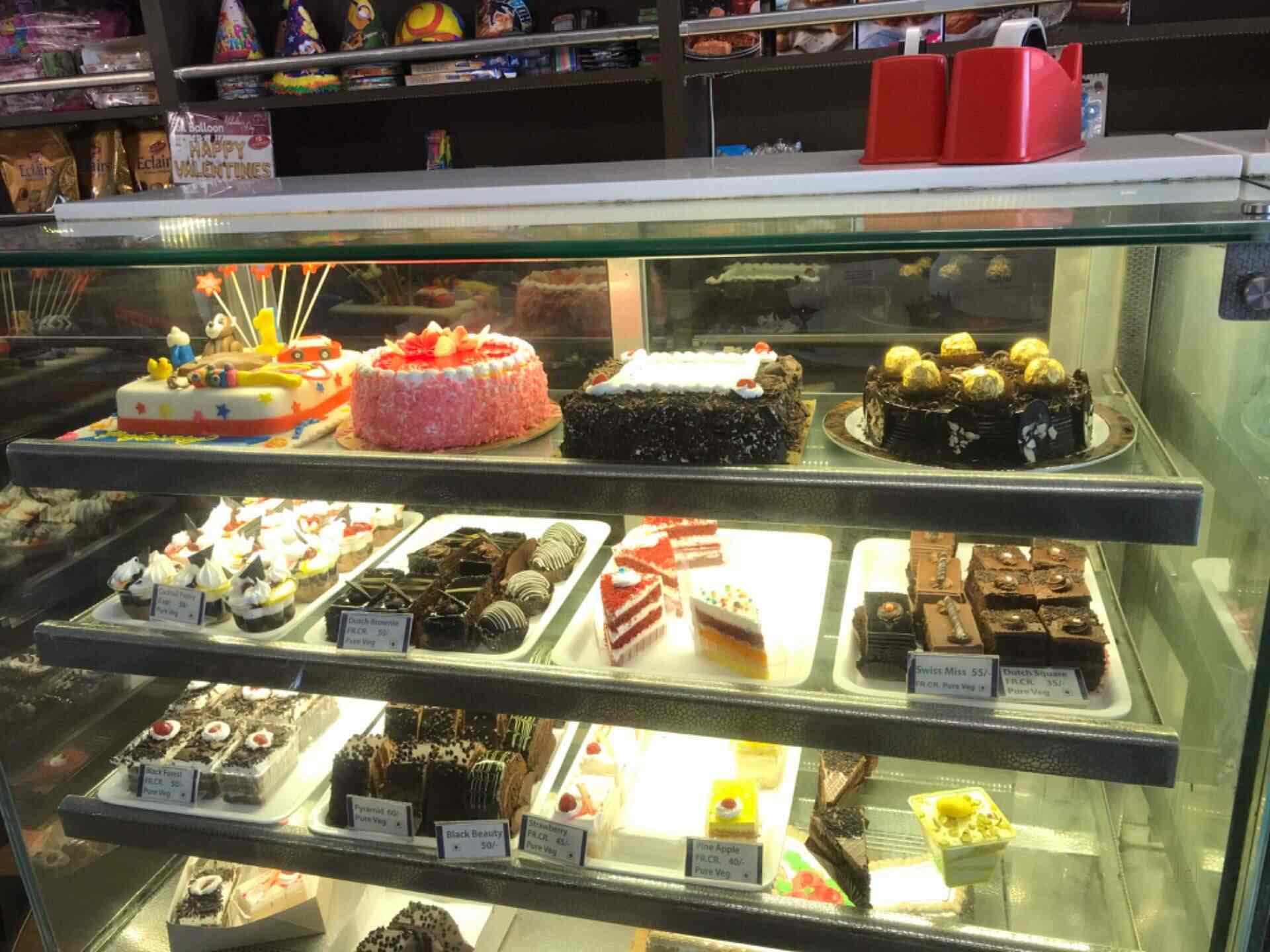 Monginis franchise for cake shops